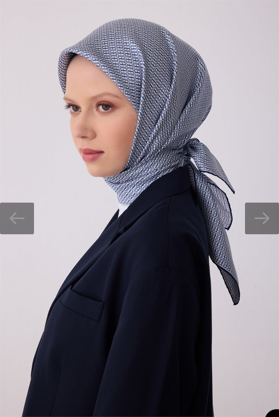 Belli  %100 Twill İpek Eşarp