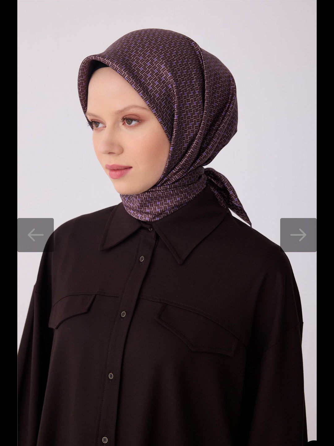 Belli Lacivert Klasik Desen %100 Twill İpek Eşarp