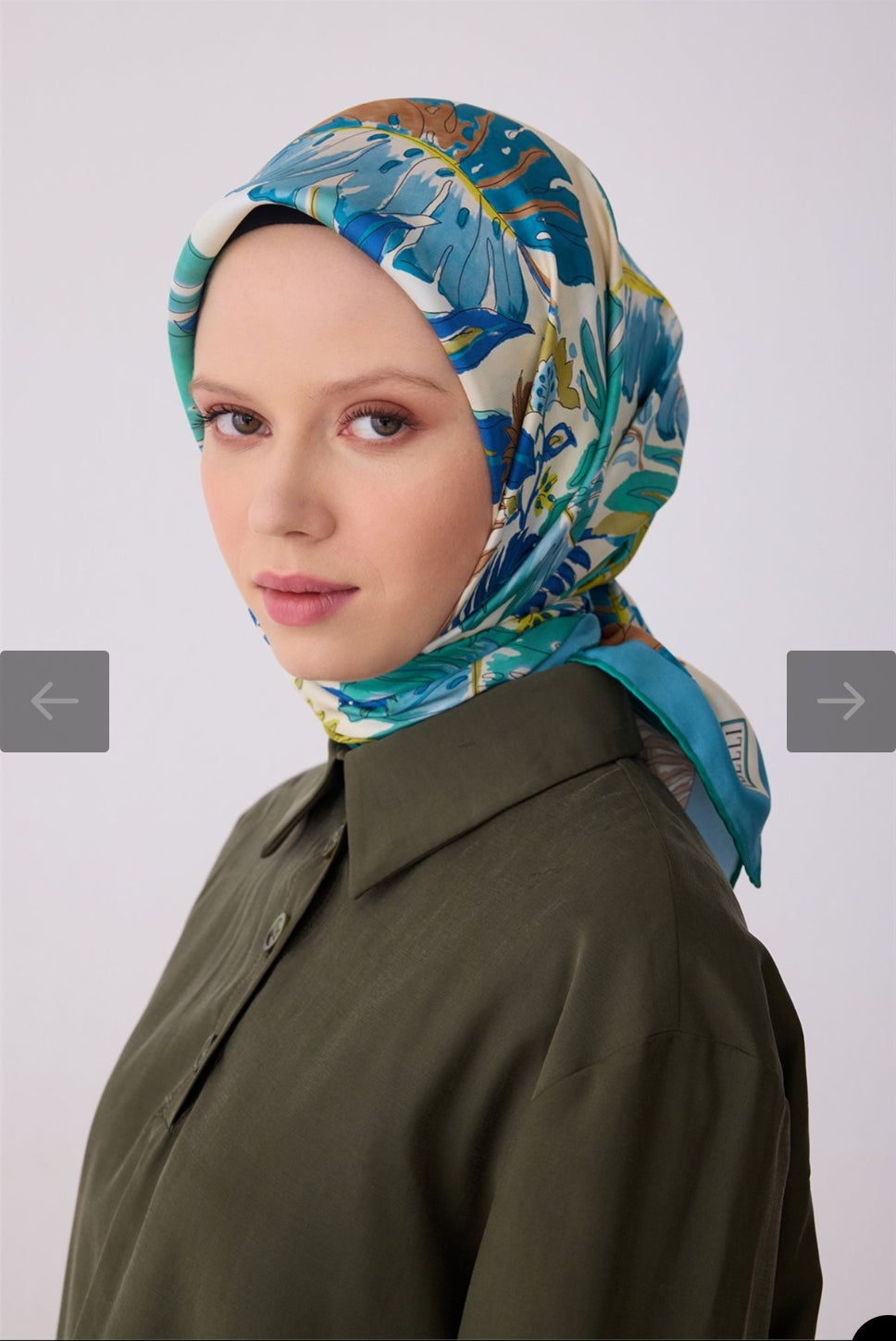 Belli  %100 Twill İpek Eşarp