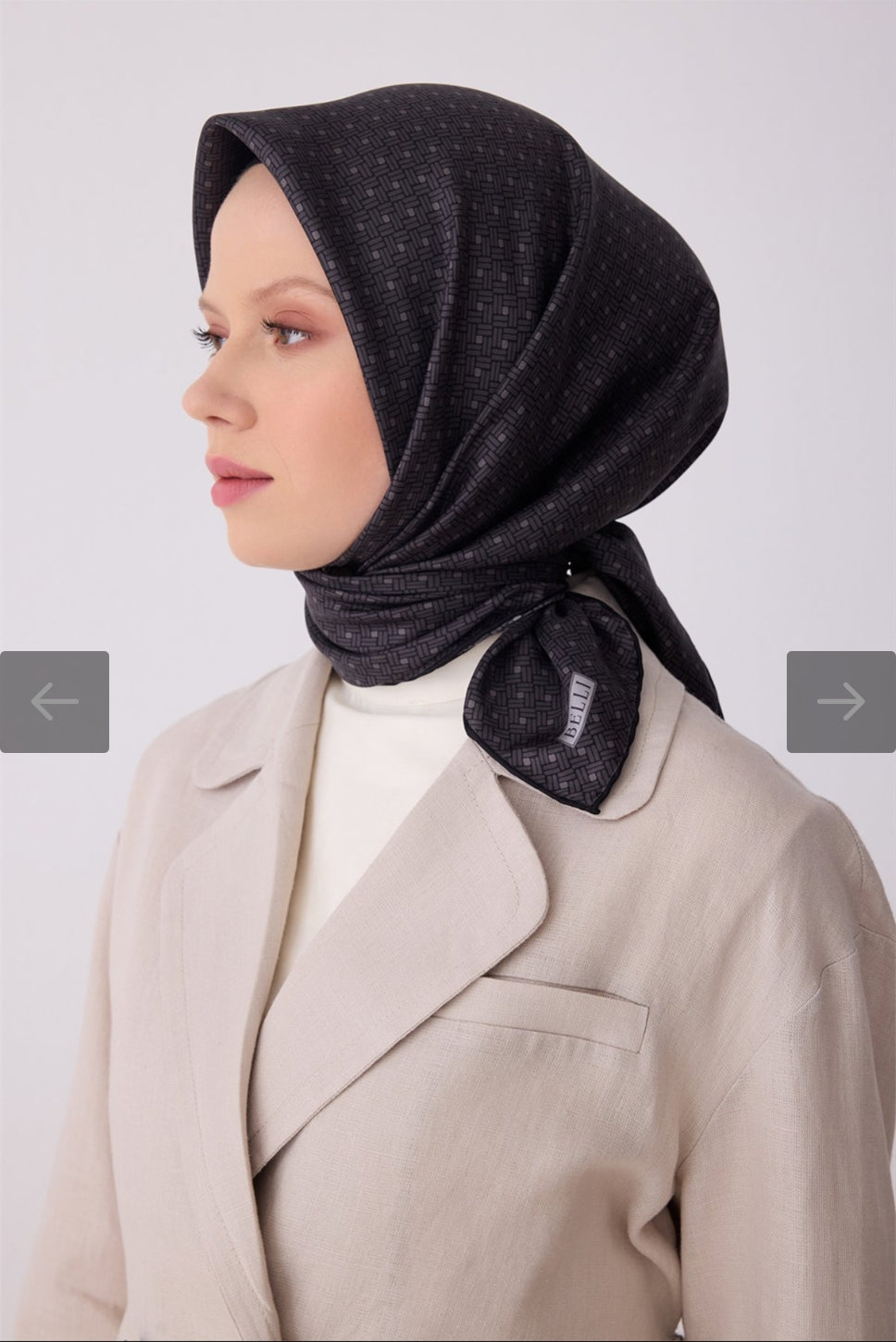 Belli Lacivert Klasik Desen %100 Twill İpek Eşarp